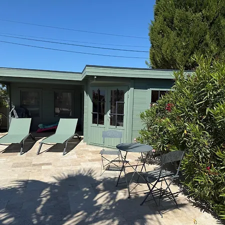 Pour 2 Personnes Avec Piscine Ideal Pour Escapade Relaxante Holiday home *